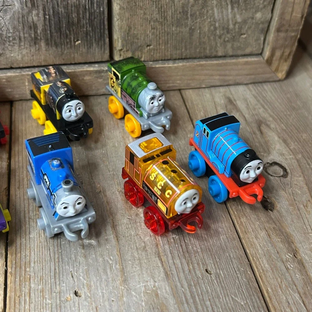 Thomas & Friends Minis 18 Train Engine Lot TMNT SpongeBob Light Up